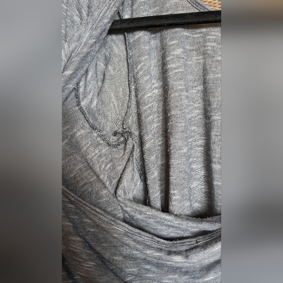 Beyond Yoga Heathered Blue Grey Cowl Neck Top - Picture 5 of 9